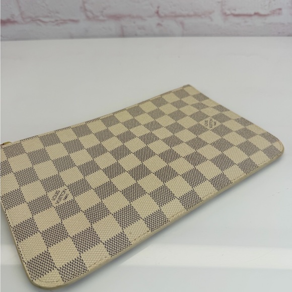 Louis Vuitton Damier Azur Wristlet - Picture 3 of 11